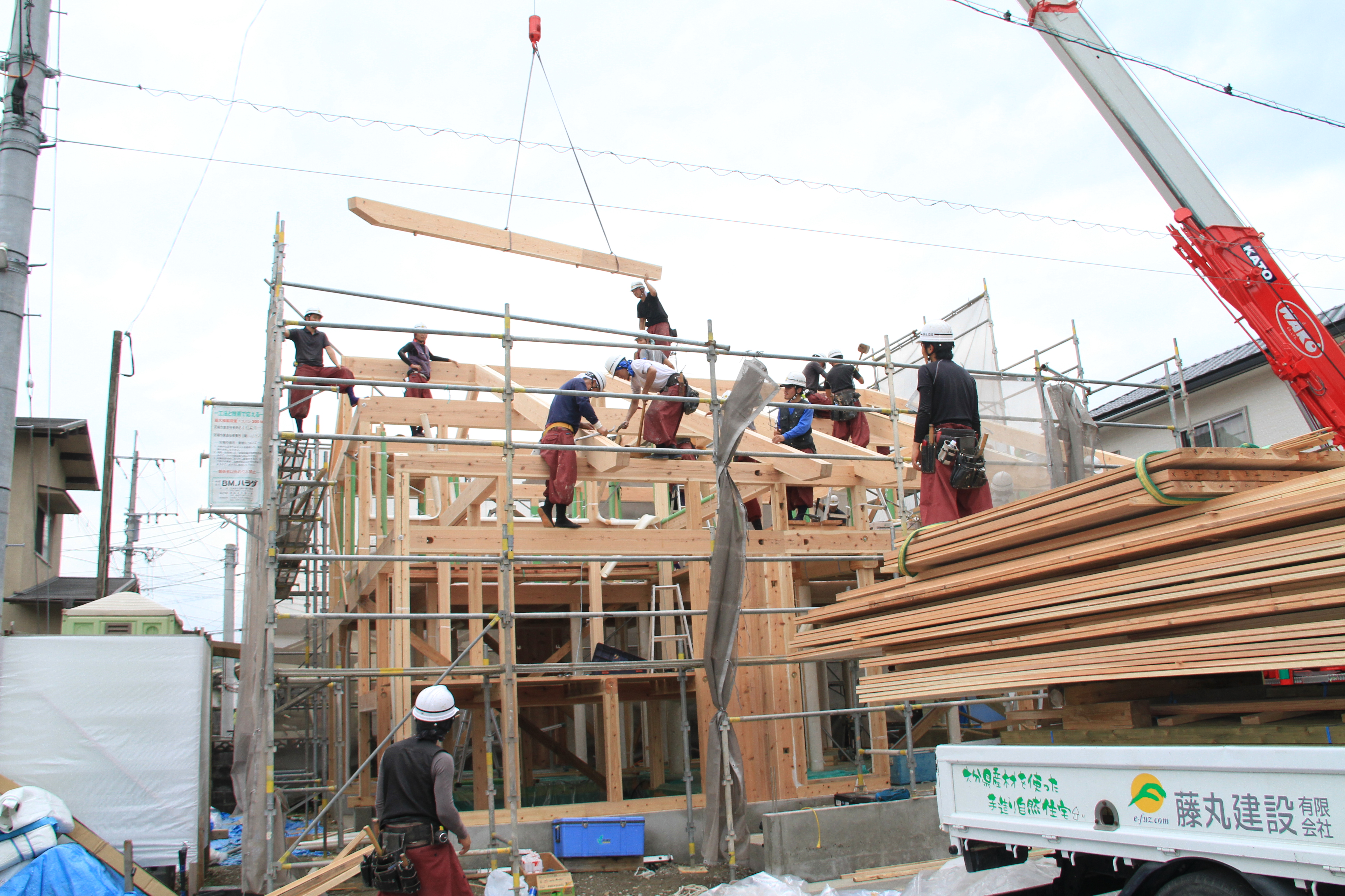 s様邸上棟 前日雨からの晴れ 藤丸建設 s様邸上棟 前日雨からの晴れ 藤丸建設